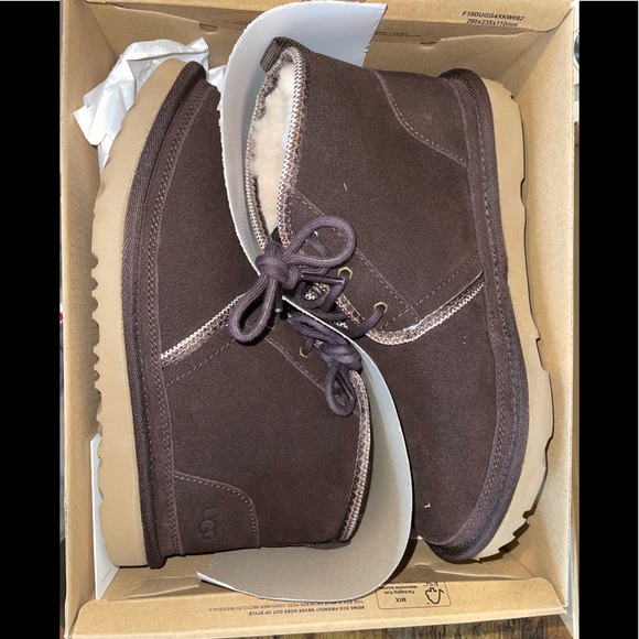 Ugg boots - Picture 1 of 3